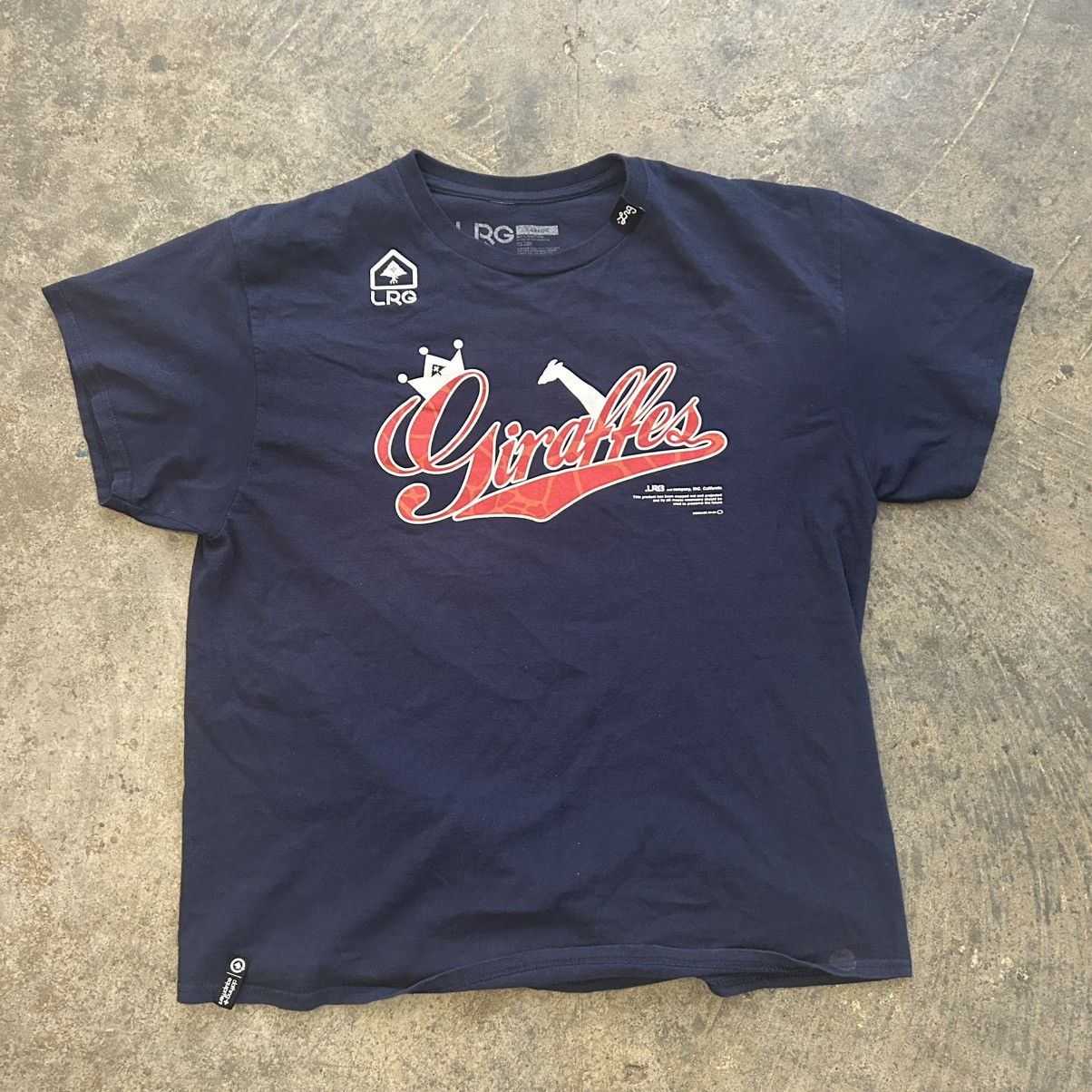 LRG LRG Navy & Red Logo Tee – Size XL Size US XL / EU 56 / 4 - 1 Thumbnail
