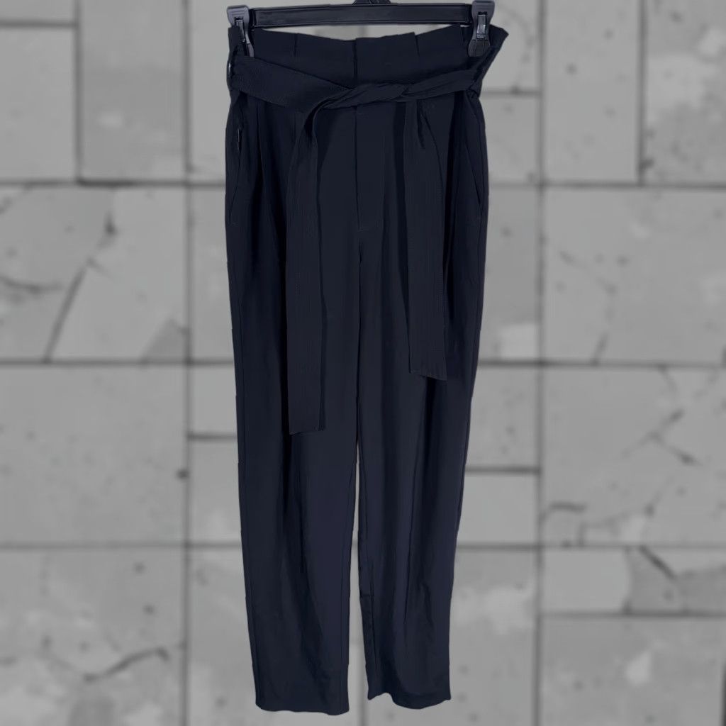 Athleta Athleta Skyline Pant Womens 2 Black Paperbag Belted Stretch Tapered Pant (Inseam 28) Size 26" / US 2 / IT 38 - 1 Thumbnail