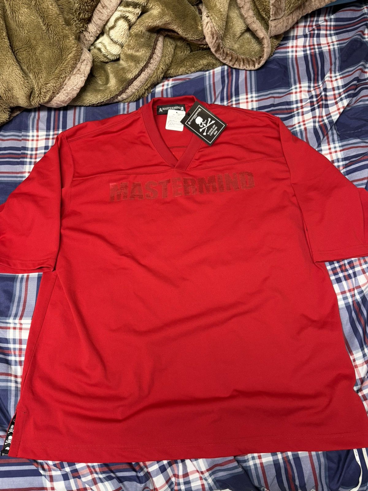 Mastermind World MASTERMIND WORLD Red MW Football V-Neck Jersey Size US XL / EU 56 / 4 - 1 Thumbnail