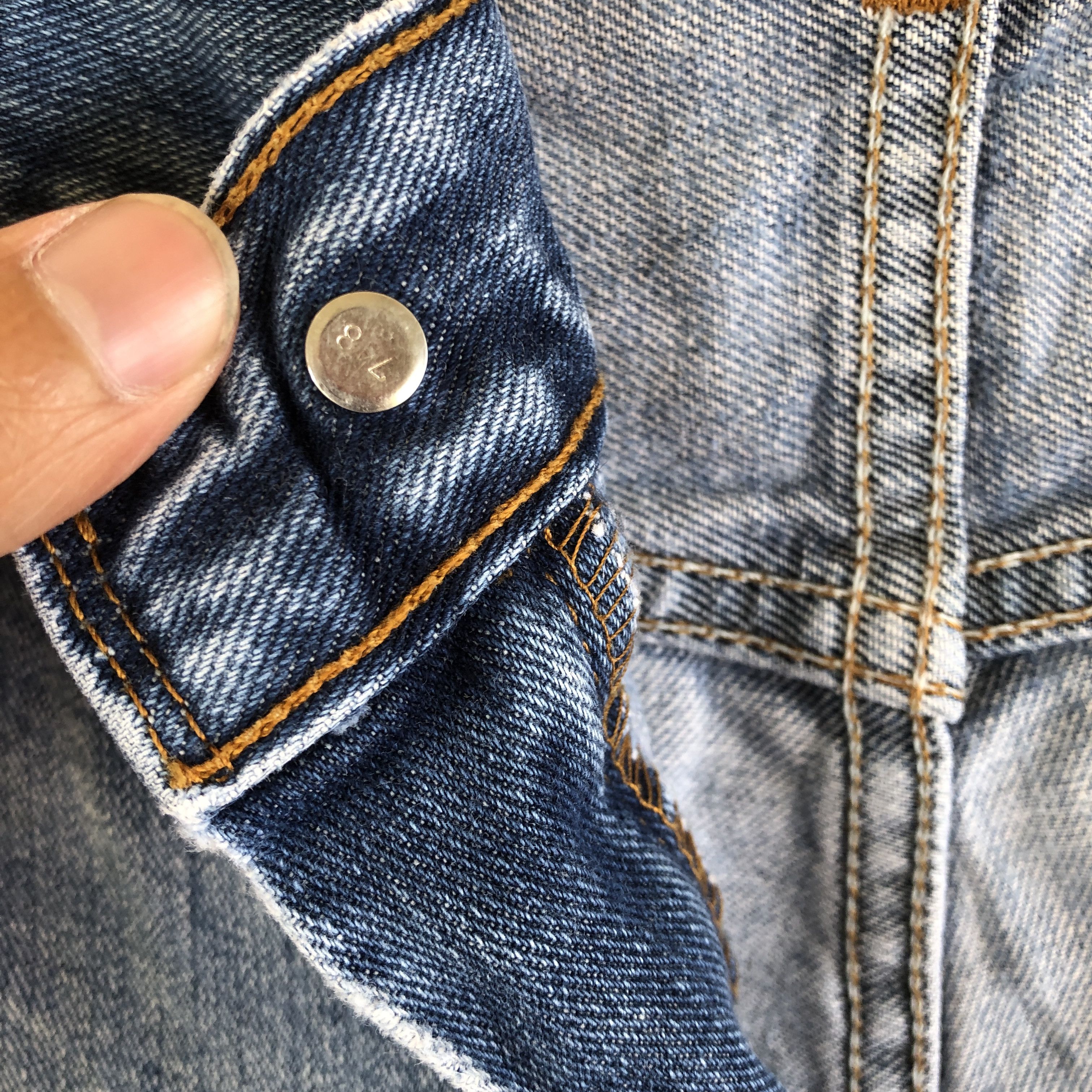 Levi's Vintage Levis Distressed Jeans Levi's Faded Light Wash Denim Size US 38 / EU 54 - 6 Thumbnail