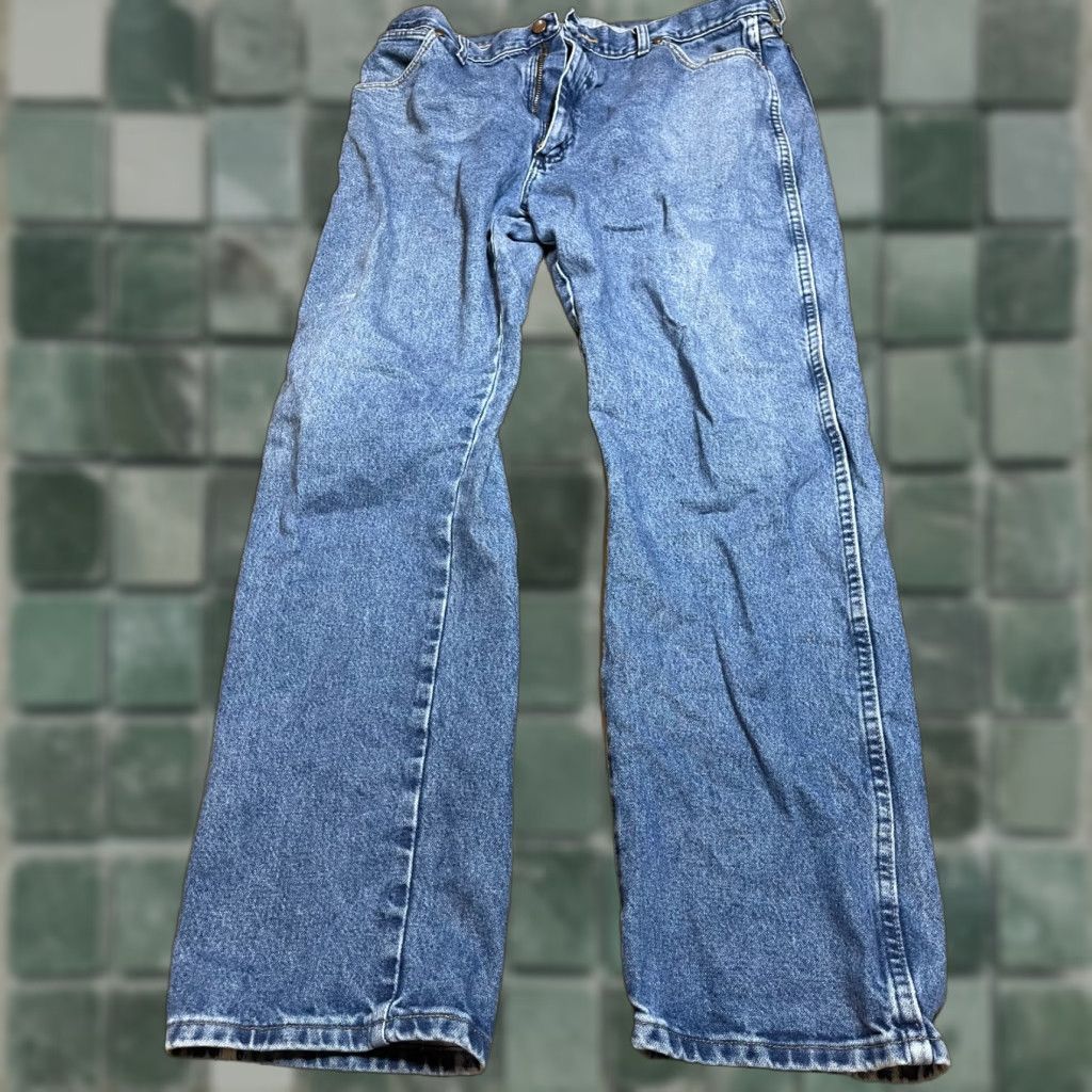 Wrangler Wrangler Jeans Mens Size 38x32 Blue Denim Pants Regular Fit Straight 38 32 Inseam Mens Denim Jeans Blue Wrangler Size US 38 / EU 54 - 1 Thumbnail