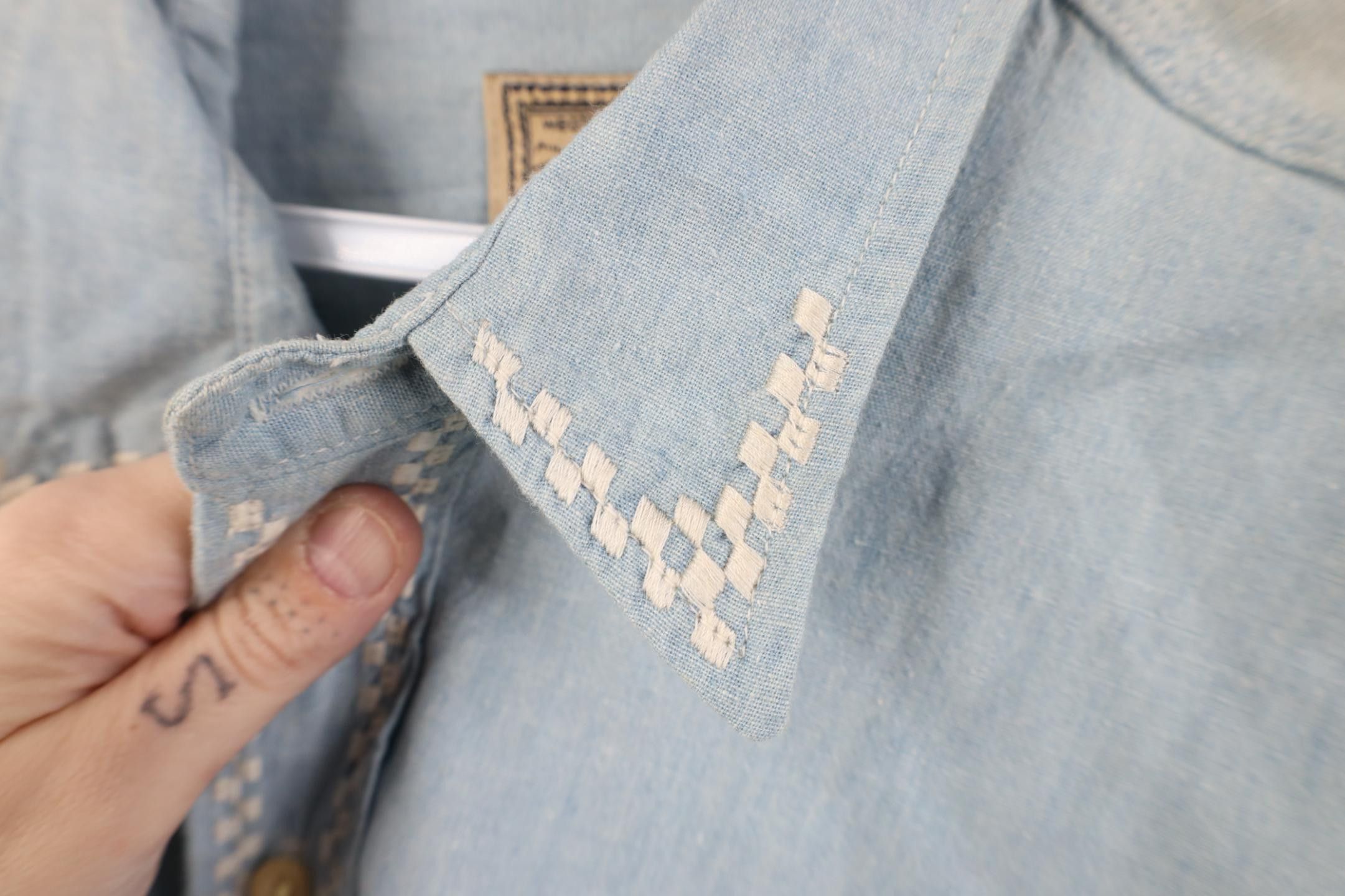 Calvin Klein Deadstock Vtg 90s Calvin Klein Chambray Work Collared Shirt Size US L / EU 52-54 / 3 - 7 Thumbnail