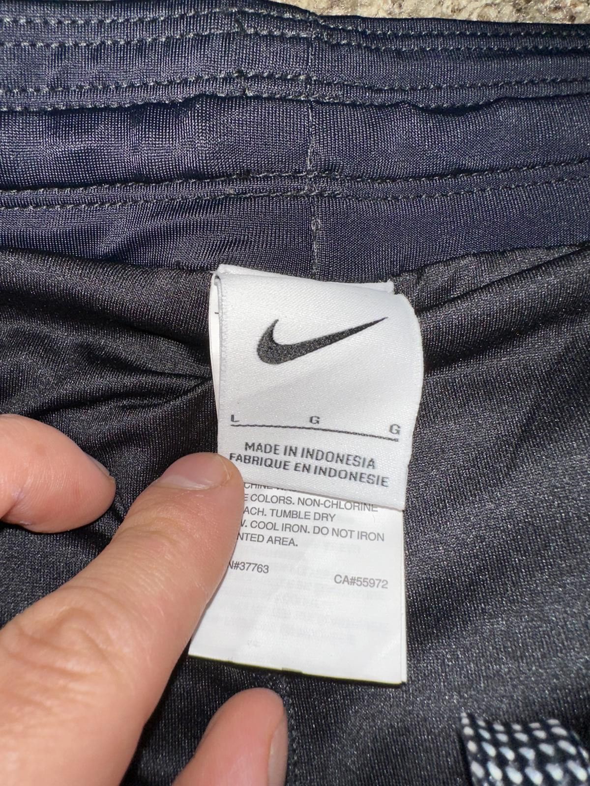 Nike Nike Swim Mens Medium AOP Volley Swim Shorts Size US 34 / EU 50 - 4 Thumbnail