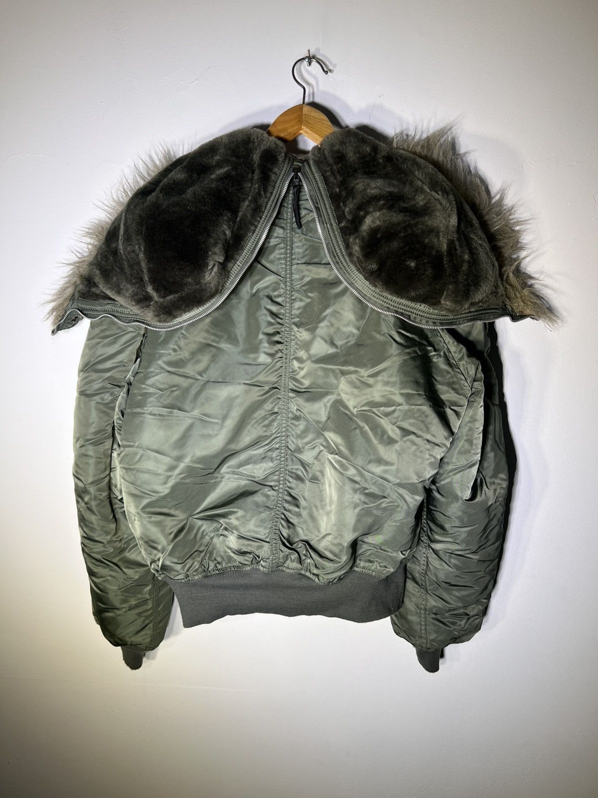 Alpha Industries Alpha Industries N-2B Vintage Bomber Jacket Size US XL / EU 56 / 4 - 6 Thumbnail