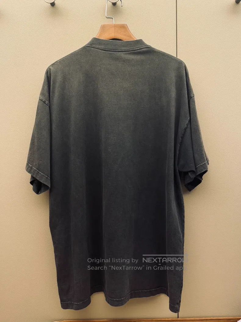 Balenciaga Balenciaga Batman Logo Letter Retro Distressed Short Sleev Size US S / EU 44-46 / 1 - 2 Thumbnail
