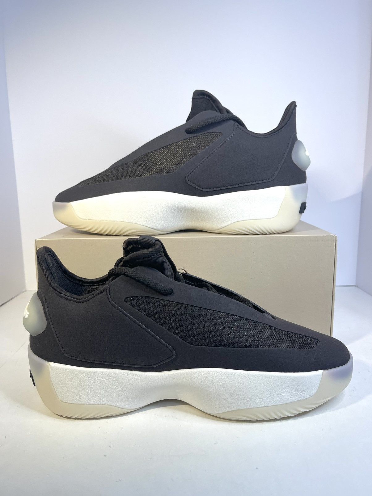 Adidas × Fear of God Adidas FOG Athletics II Basketball Low Night Brown 7 MENS Size US 7 / EU 40 - 2 Thumbnail