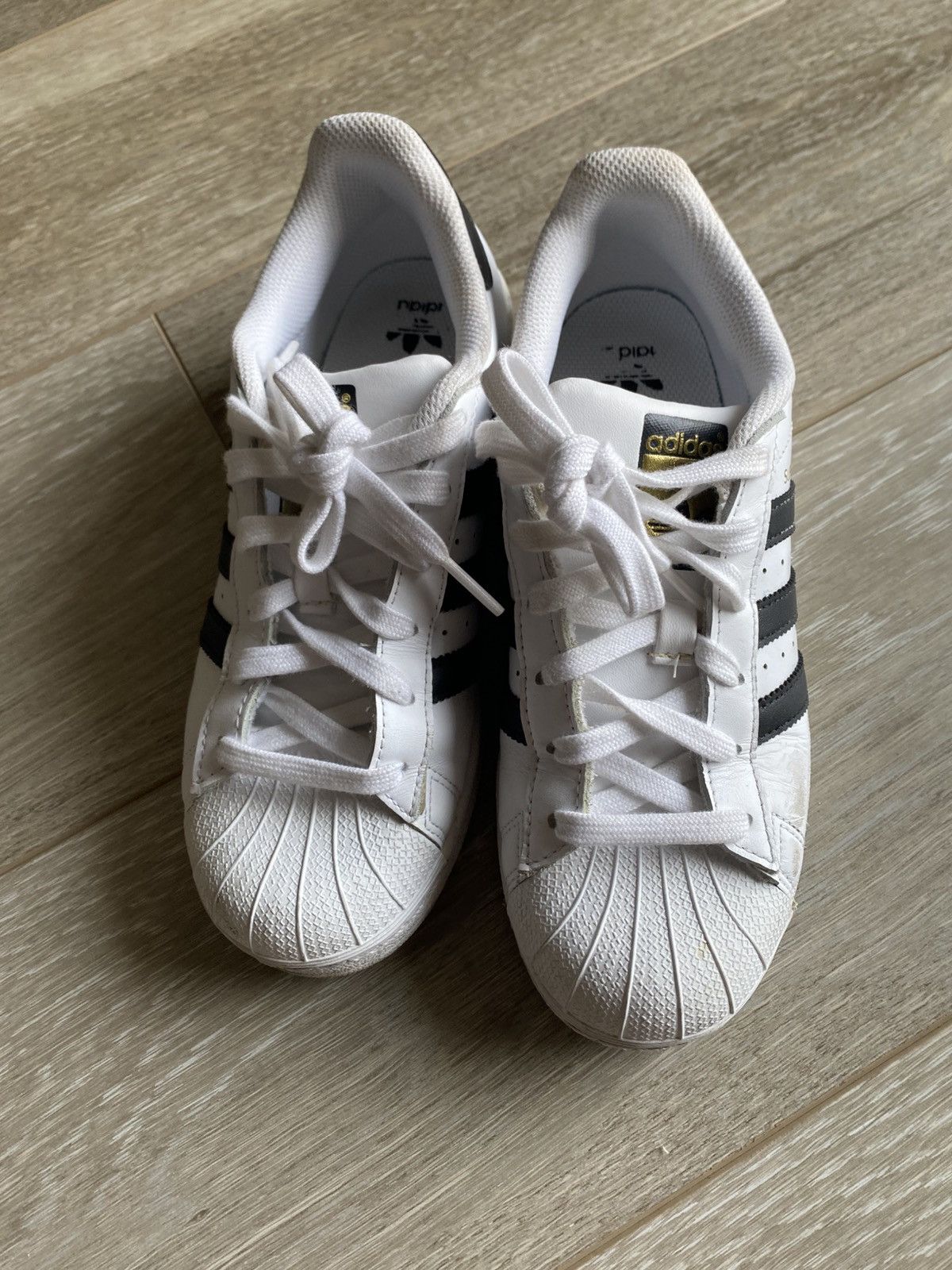 Adidas Womens Adidas Original Big Kids Superstr Jr Size US 5 / IT 35 - 3 Thumbnail