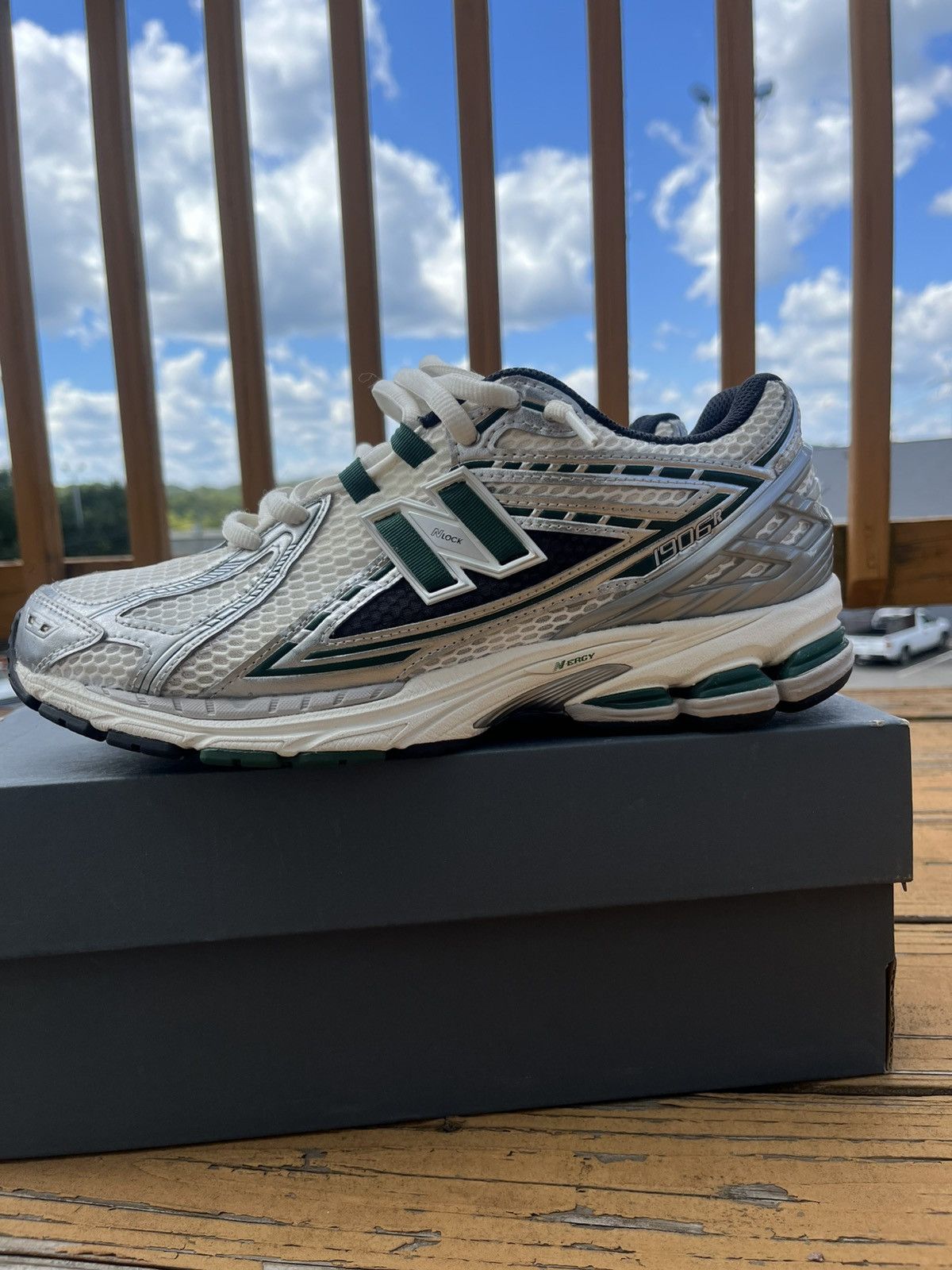 New Balance New Balance 1906R Silver Green Size US 10.5 / EU 43-44 - 5 Thumbnail