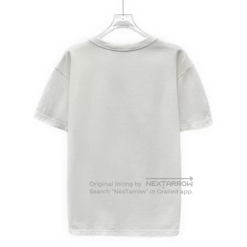 Louis Vuitton Louis Vuitton White logo full dark print cotton round neck Size US S / EU 44-46 / 1 - 2 Thumbnail