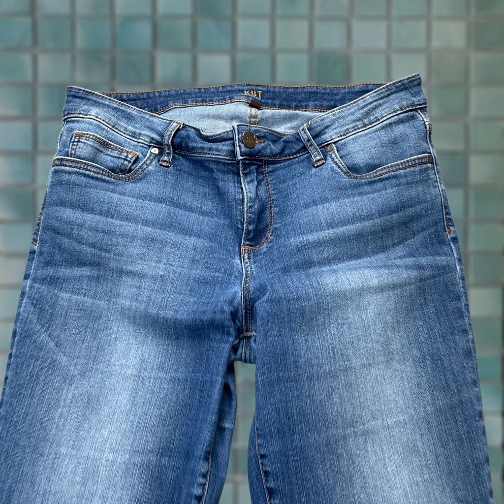 Vintage KUT from the Kloth Jeans Womens 12S Blue Bootcut Denim Logo Stretch Cotton Bootcut Jeans Women 12 Regular Inseam 31 in Navy Blue Logo 5-Pocket Size 34" / US 12 / IT 48 - 1 Thumbnail
