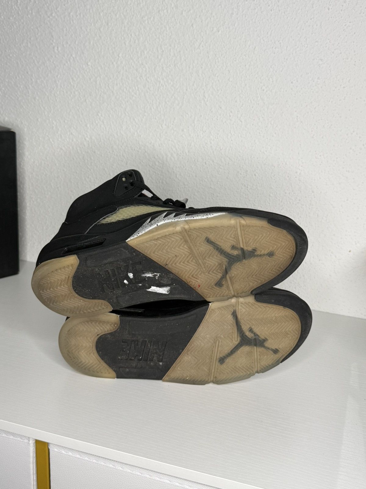 Nike Jordan 5 Retro Black Metallic 2016 Size US 9 / EU 42 - 6 Thumbnail