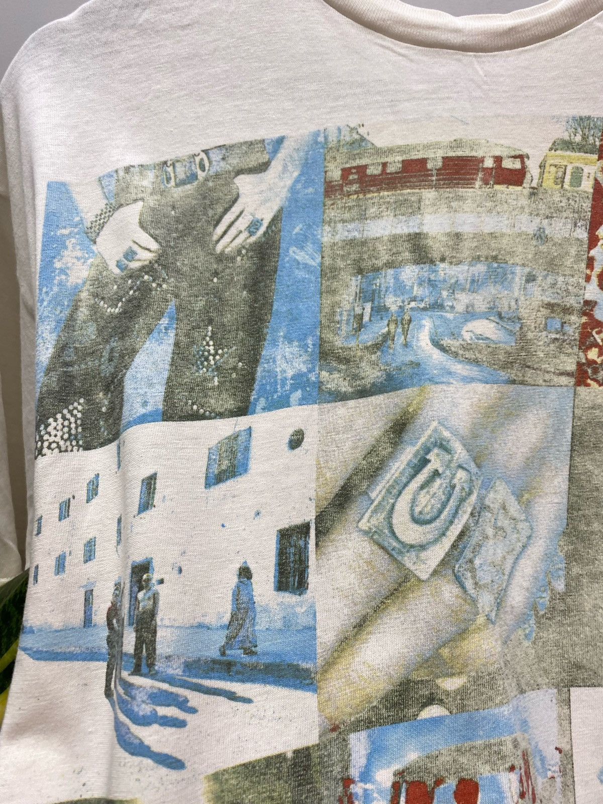Band Tees Vintage 90s U2 T-Shirt Band Tour Tee Rock Rare Album Promo Size US XL / EU 56 / 4 - 10 Thumbnail