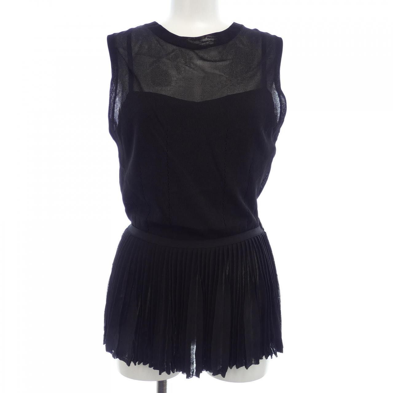 Dior Dior Christian Dior Top Others Tops 4E24512AM549 DUTY FREE for USA Size ONE SIZE - 1 Thumbnail