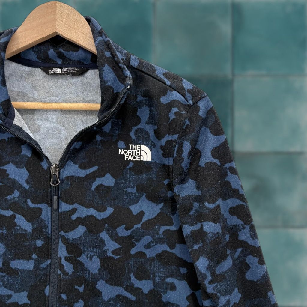 The North Face The North Face Fleece Jacket Womens Medium Blue Camo Full Zip Hiking Trail Camp Size M / US 6-8 / IT 42-44 - 1 Thumbnail