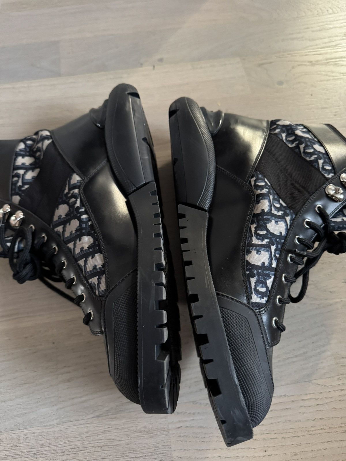 Dior DIOR OBLIQUE boots sz42 study all photos and description plz Size US 9 / EU 42 - 5 Thumbnail