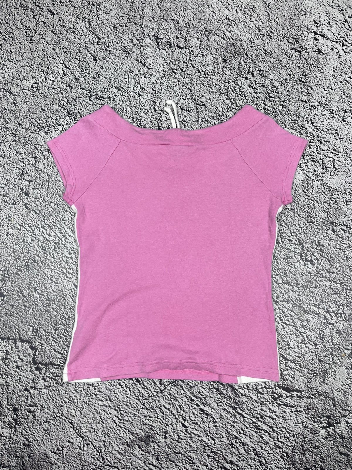 Japanese Brand Vintage Pink Y2K Glamour logo wide neck t shirt streetwear Size M / US 6-8 / IT 42-44 - 5 Thumbnail