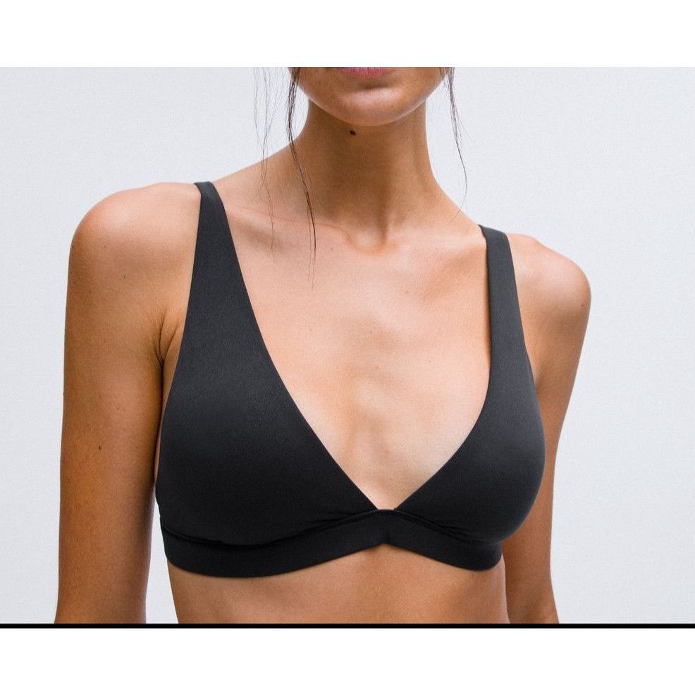 Lululemon Lululemon Wundermost Nulu Triangle Bralette 2 A–D Black EUC Size ONE SIZE - 1 Thumbnail