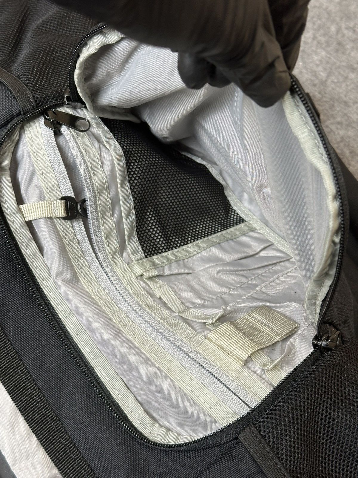 Nike Nike Cordura messenger bag with an adjustable strap. Size ONE SIZE - 12 Thumbnail