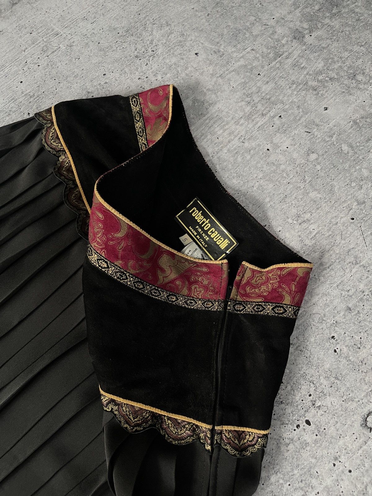 Roberto Cavalli Roberto Cavalli Leather and Silk Skirt Size S Size 25" / US 0 / IT 36 - 2 Thumbnail