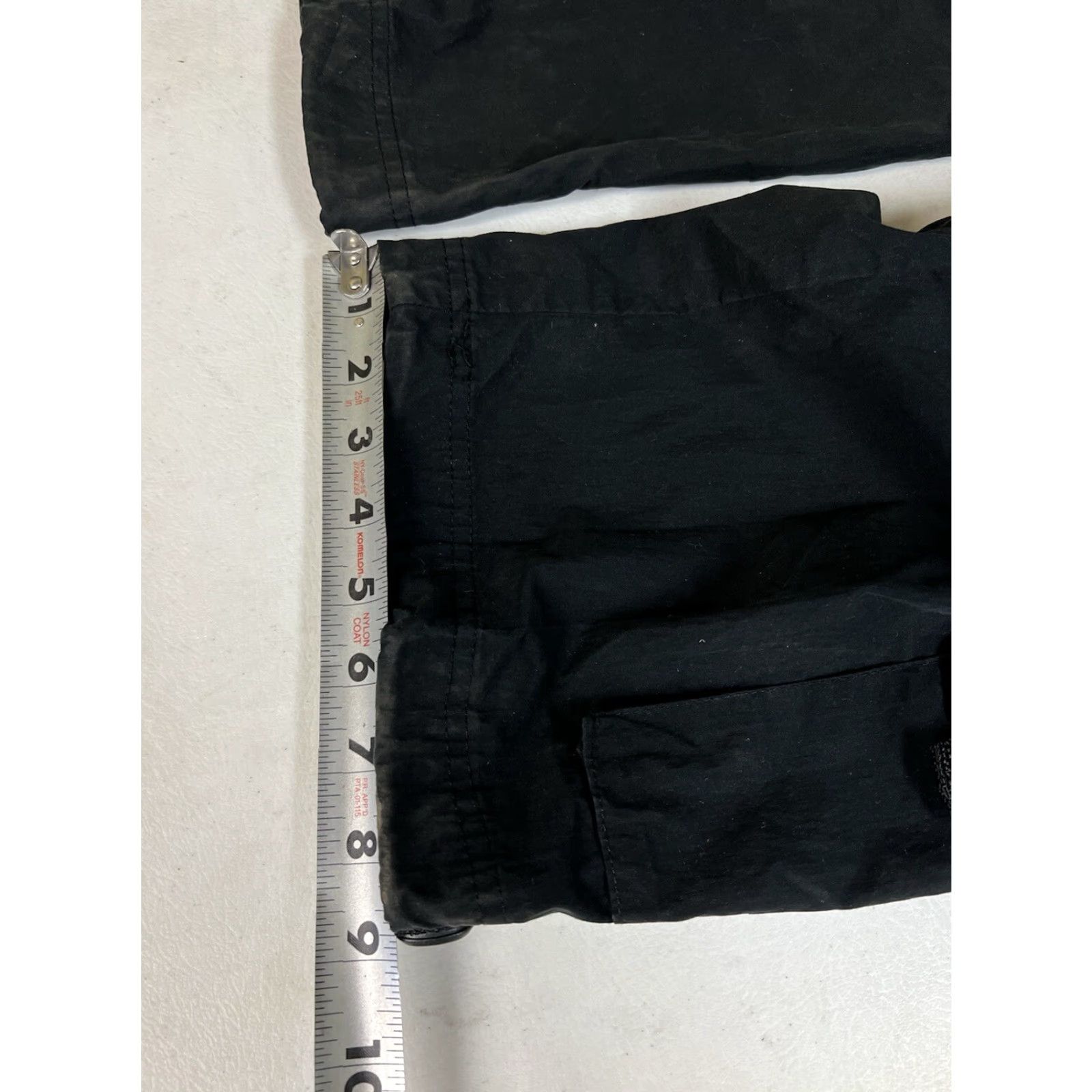 Vintage Vintage Columbia Cargo Pants Zip Convertible Shorts Capri Outdoor Medium 28x32 Men Black Cotton Relaxed Pants Size US 31 - 7 Thumbnail