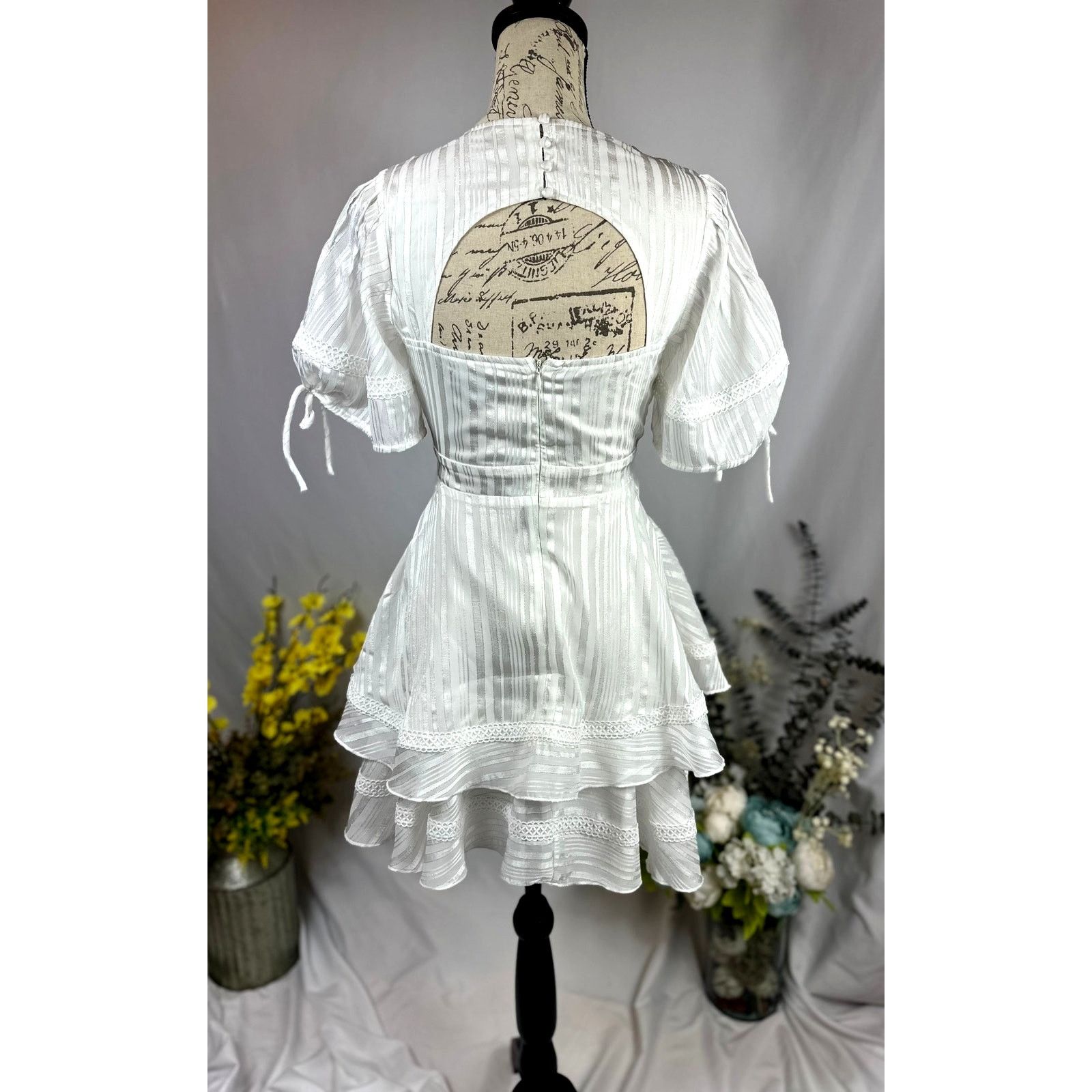 Other Lulu's Adorable Essence Striped Mini Dress White XS Size XS / US 0-2 / IT 36-38 - 16 Thumbnail