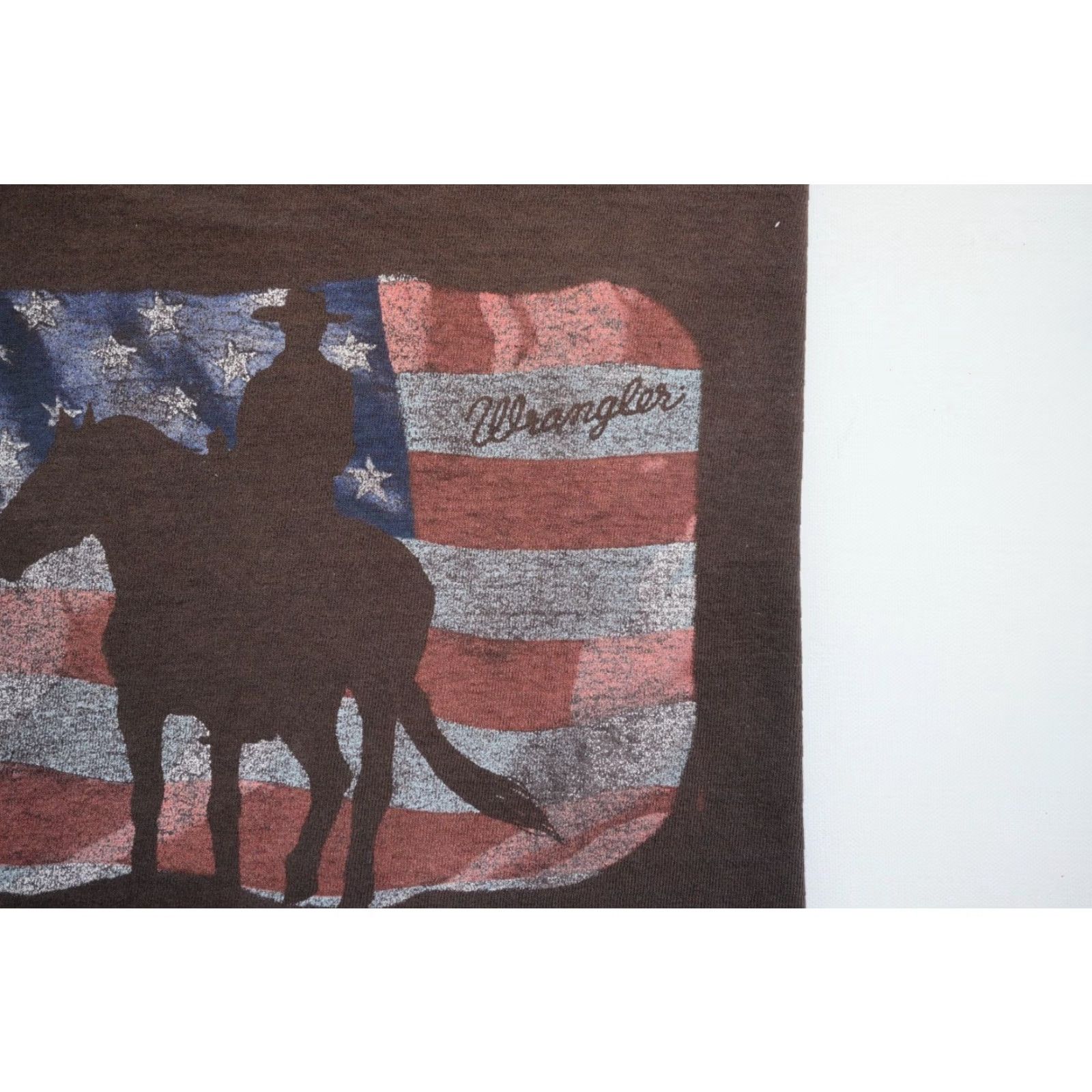 Wrangler VINTAGE Wrangler T-Shirt BLACK 90s HORSE FLAG WESTERN distressed paint faded XL Mens Regular Short Sleeve Crew Neck Shirt Size US XL / EU 56 / 4 - 4 Thumbnail