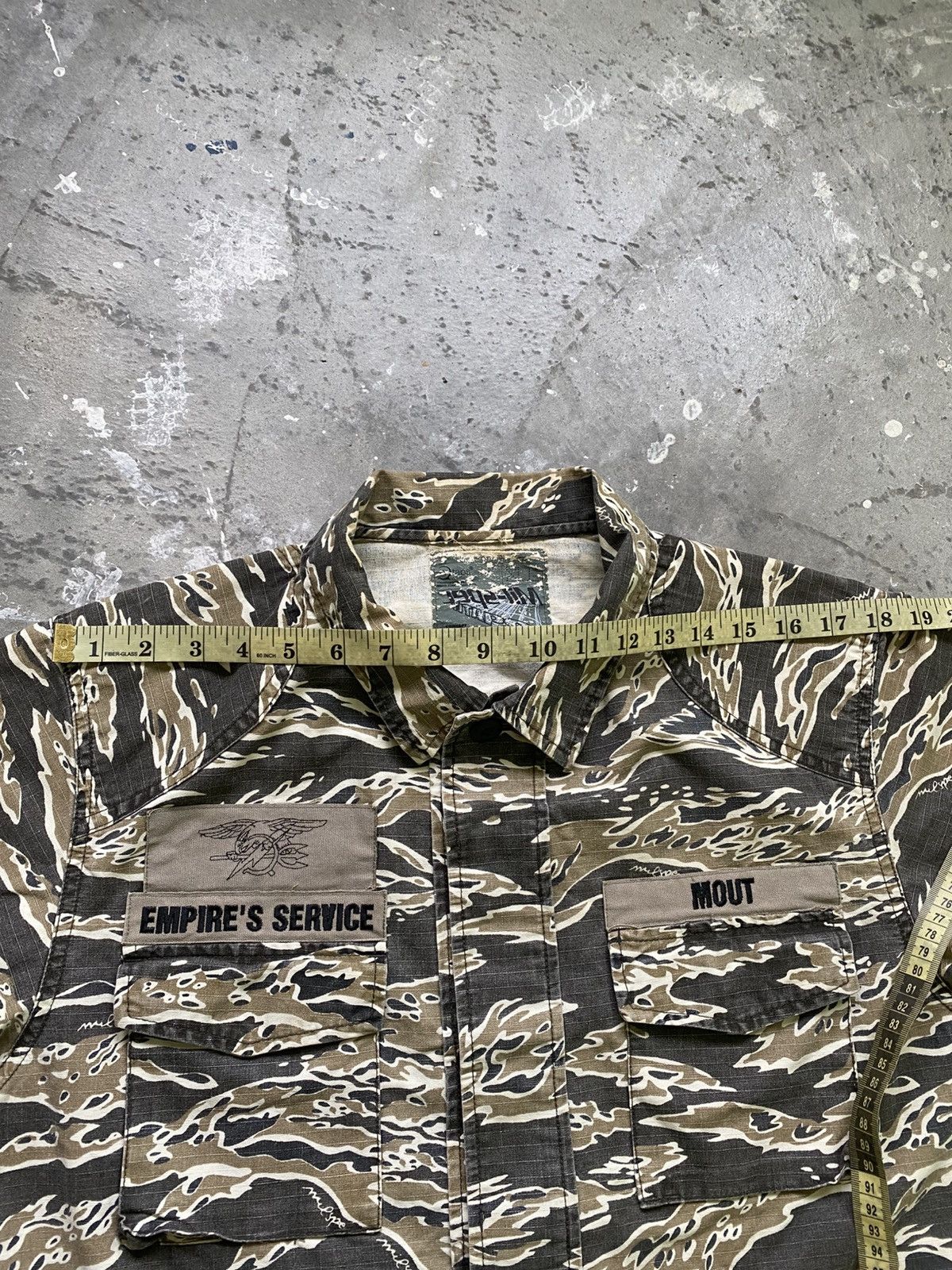 Wtaps Wtaps Buds Tiger Stripe Camo Cotton Issue Shirt Size US L / EU 52-54 / 3 - 18 Thumbnail