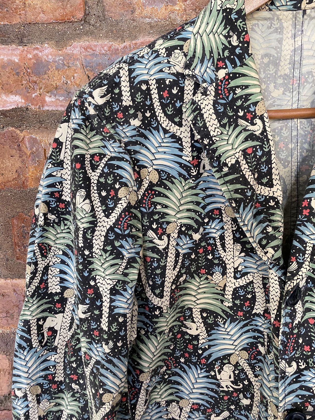 Beams Plus 2000s Beams Multi pop animal jungle print light jacket Size US S / EU 44-46 / 1 - 6 Thumbnail
