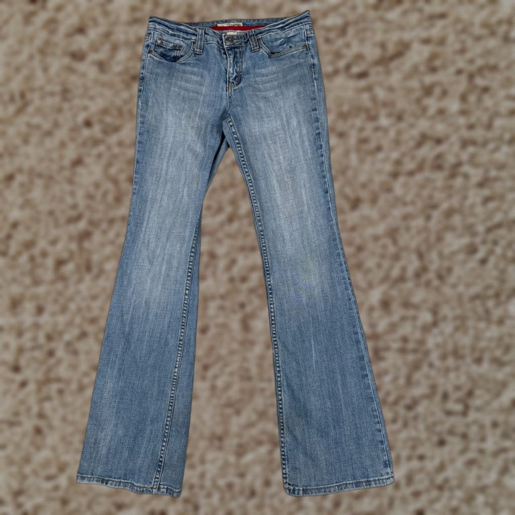 Vintage Refuge Jeans Juniors 9 L Blue Denim Flared Low Rise 28x32 Women's Size 30" / US 8 / IT 44 - 1 Thumbnail