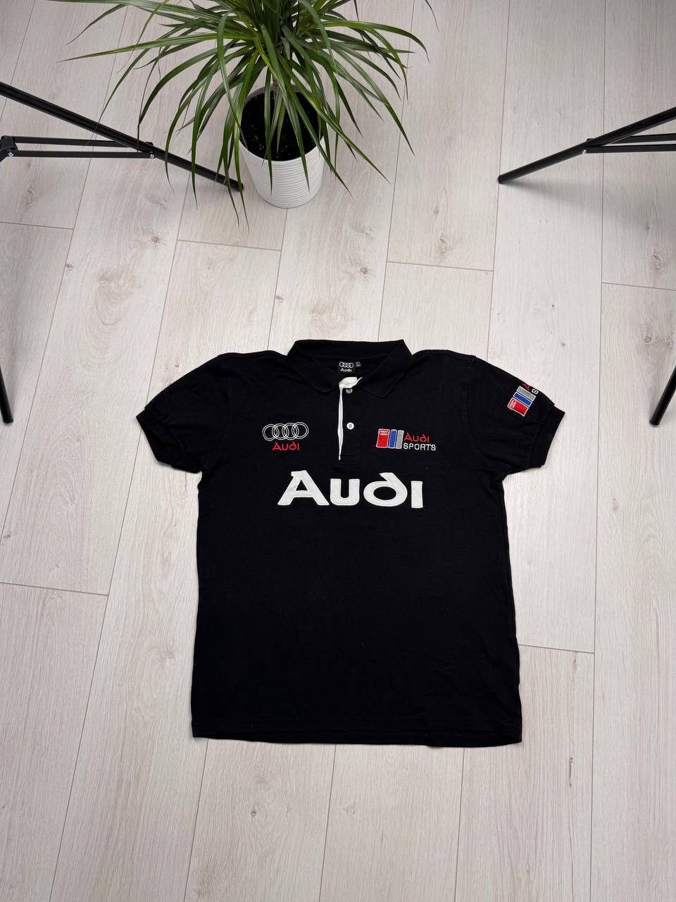 Audi Vintage Audi Big Logo Polo Faded Racing F1 Size US M / EU 48-50 / 2 - 1 Thumbnail