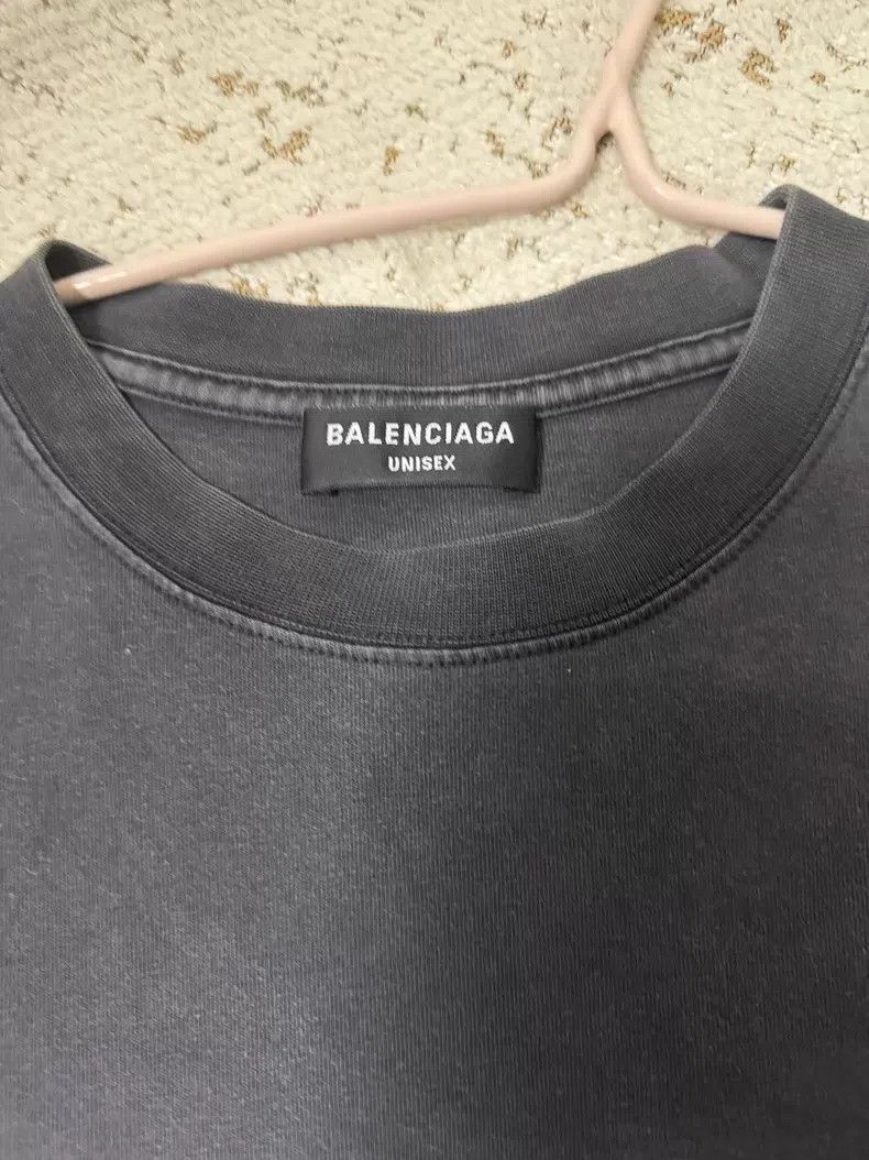 Balenciaga Balenciaga Distressed Snap Short Sleeve Size US M / EU 48-50 / 2 - 3 Thumbnail