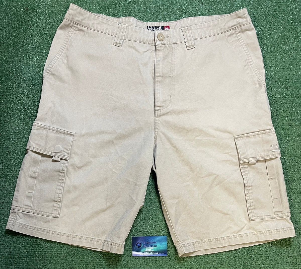 Quiksilver Vintage Quiksilver beige cargo shorts Size US 32 / EU 48 - 1 Thumbnail