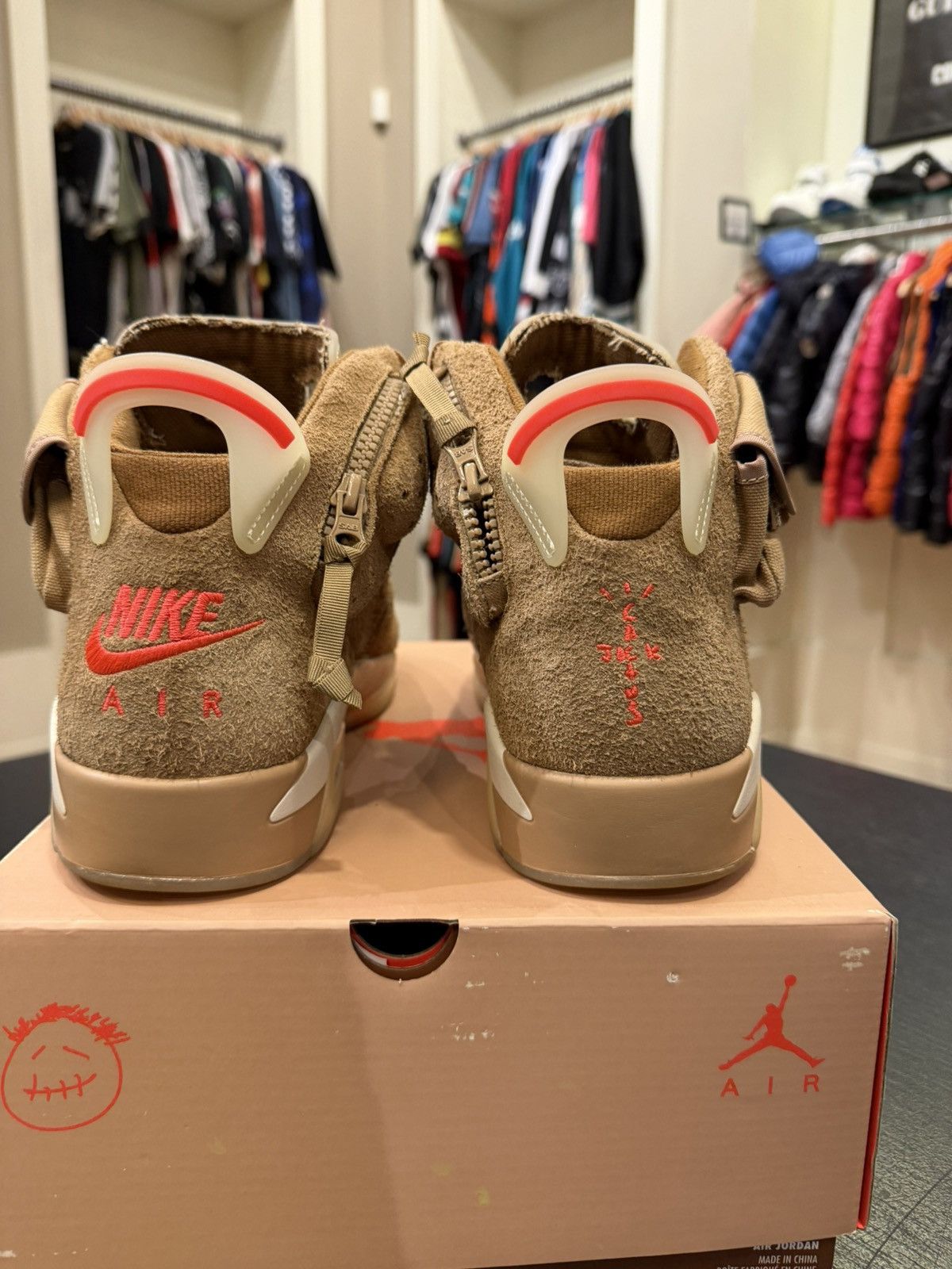 Jordan Brand Jordan 6 Retro ‘Travis Scott Khaki’ Size US 12 / EU 45 - 3 Thumbnail