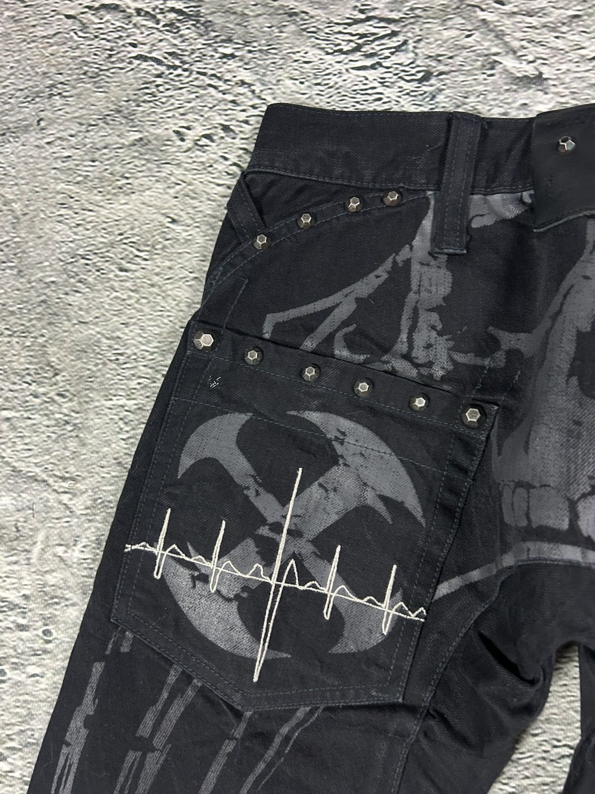 Wax London Wax jeans studded flared black skull Size 28" / US 6 / IT 42 - 3 Thumbnail