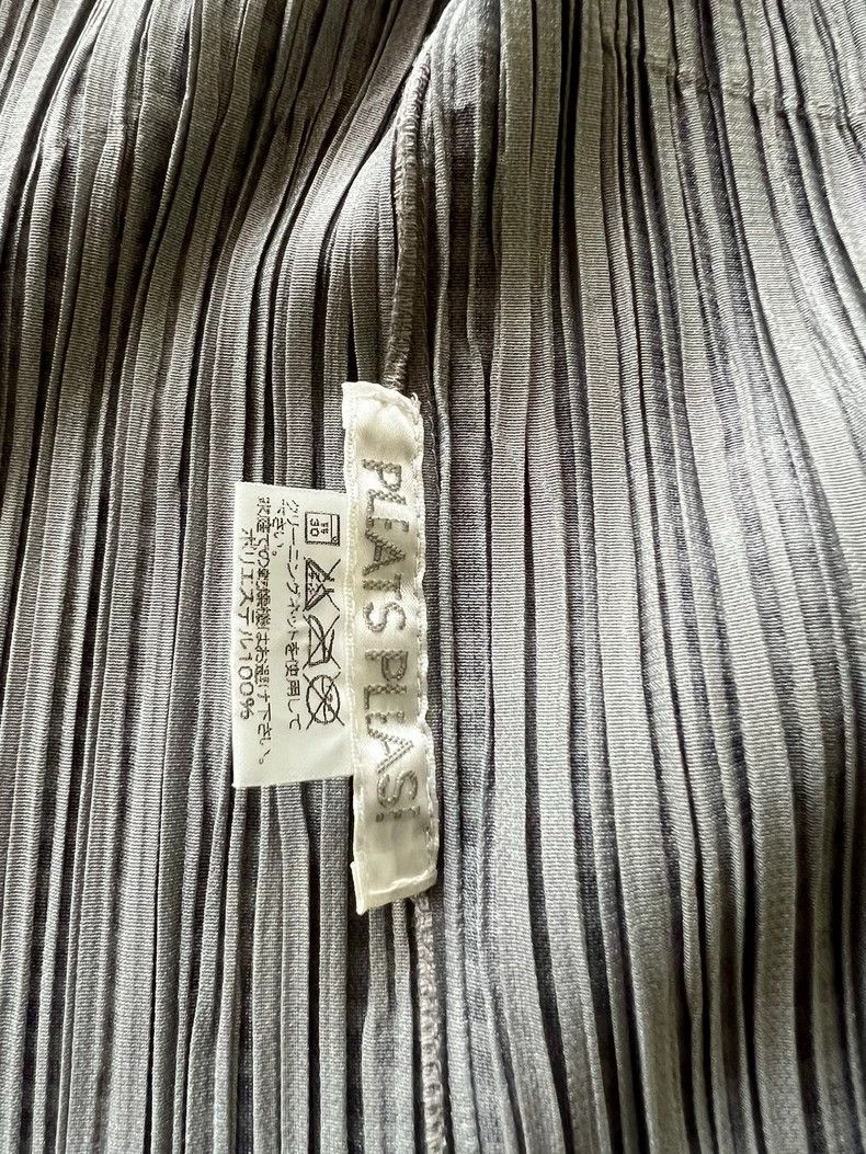 Issey Miyake Issey Miyake size:3 A black mid-length, vintage cardigan Size XS / US 0-2 / IT 36-38 - 5 Thumbnail