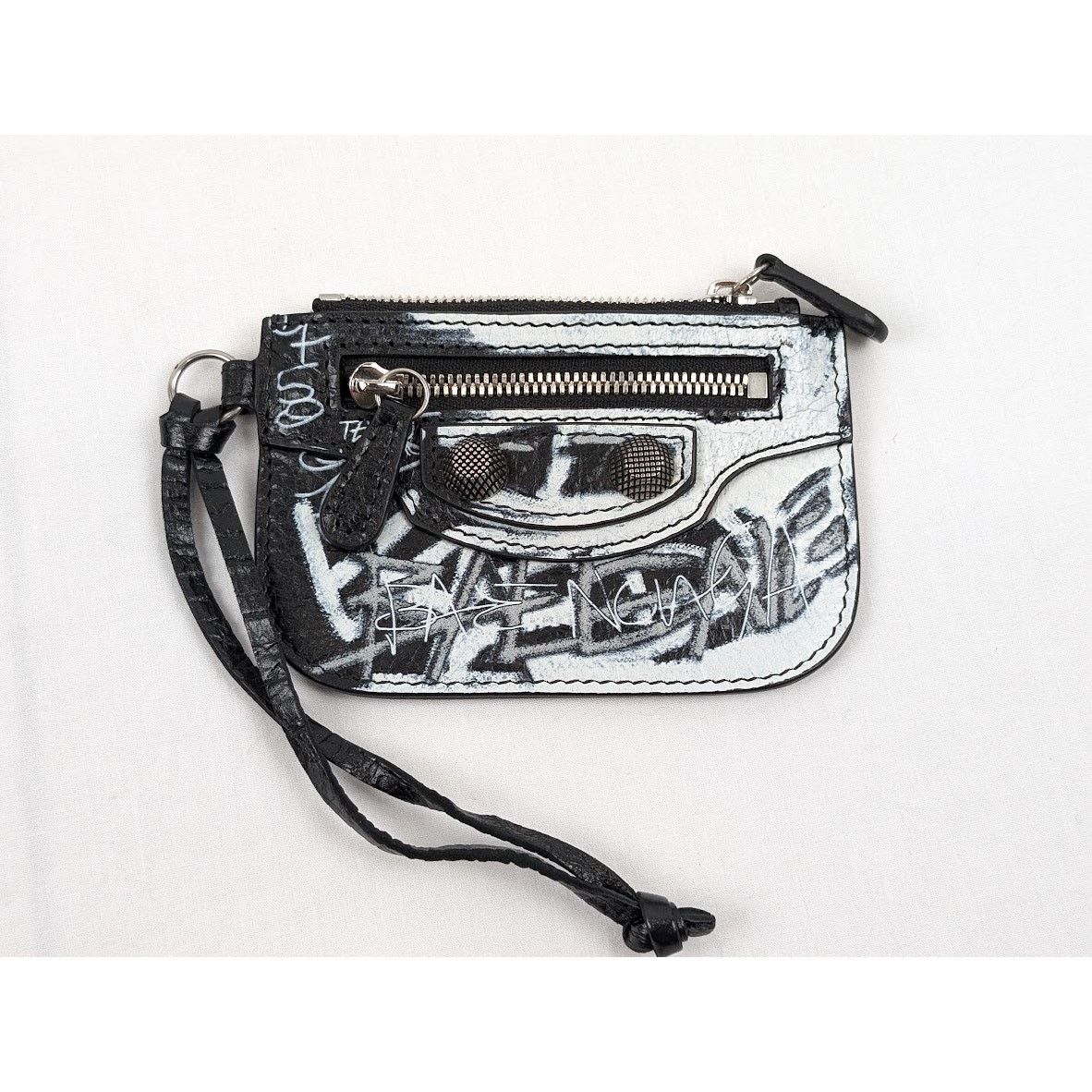 Balenciaga o1rshd1 Size: OS / Grafitti Zip Pouch in Multicolor Size ONE SIZE - 11 Thumbnail