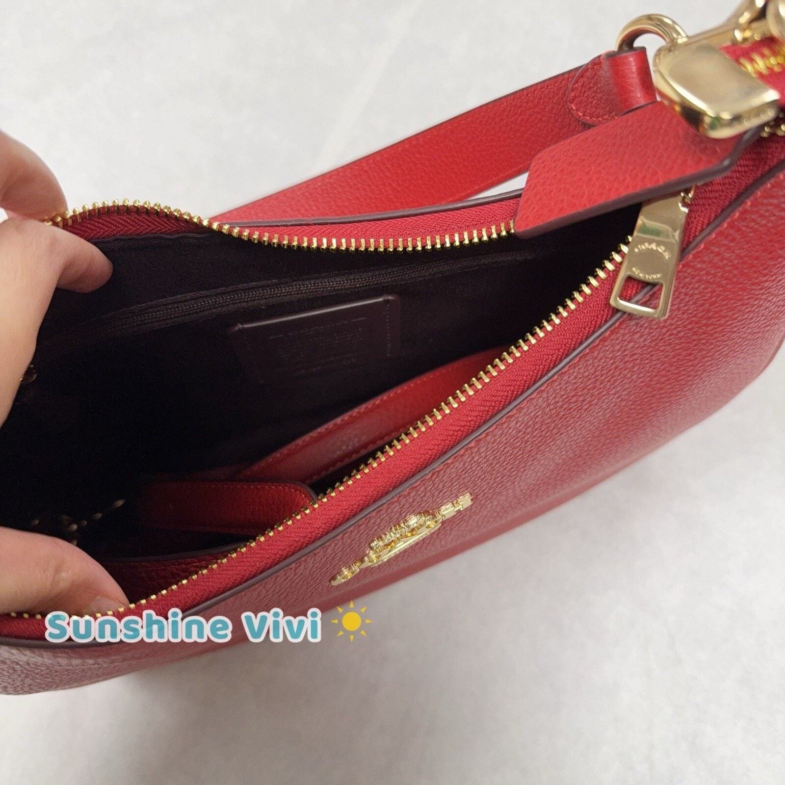 Coach NWT Coach Teri Hobo Bag Leather CV935 Bold Red Size ONE SIZE - 7 Thumbnail