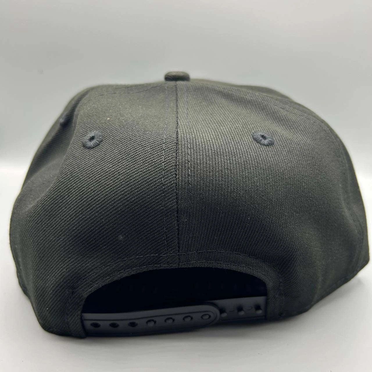 New Era Chicago Bulls Hat Men Black Snap Back Cap New High Crown Size ONE SIZE - 4 Thumbnail