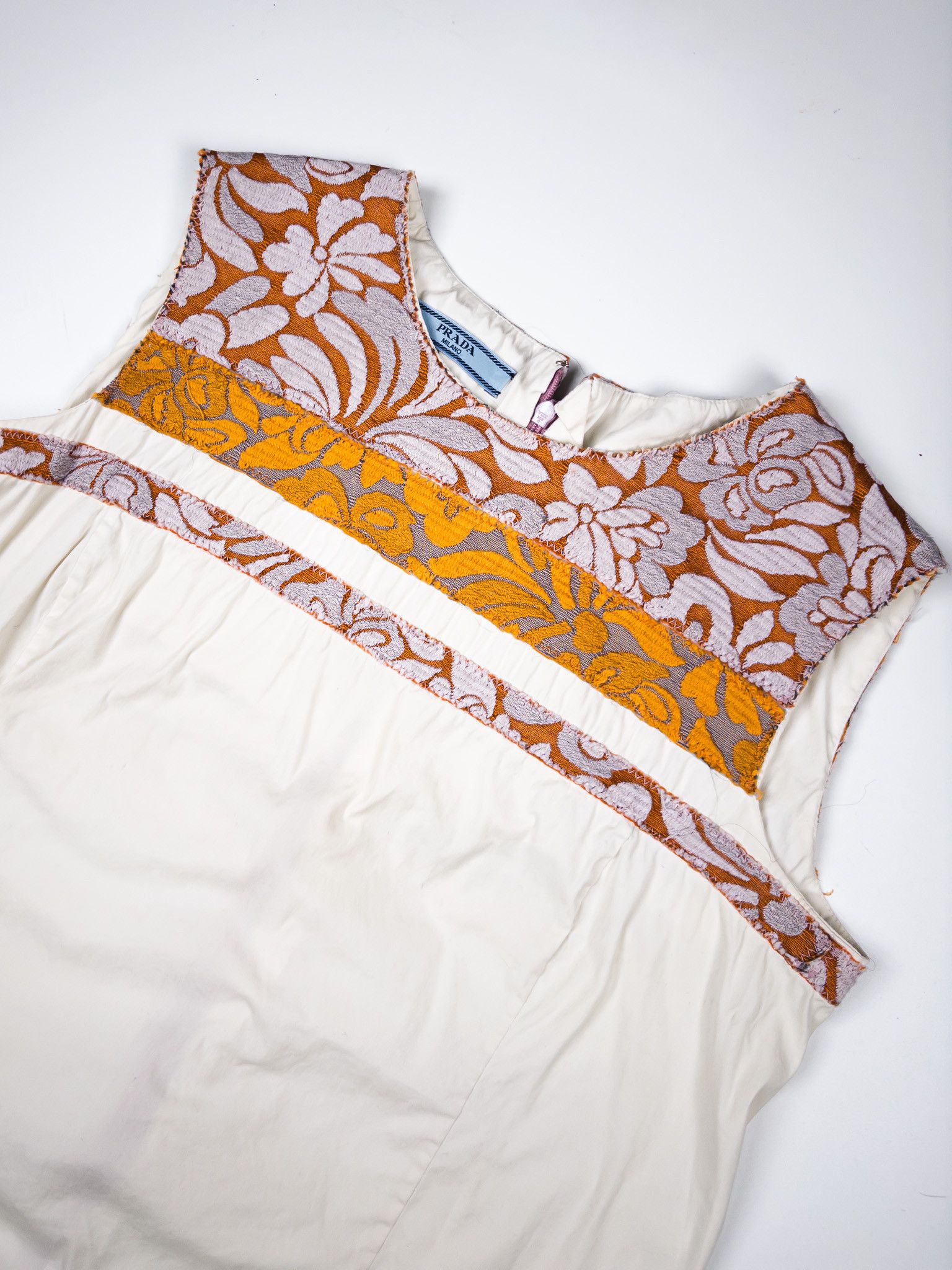 Prada Prada Embroidered Floral Cotton Sleeveless Top White IT 40 Size S / US 4 / IT 40 - 2 Thumbnail