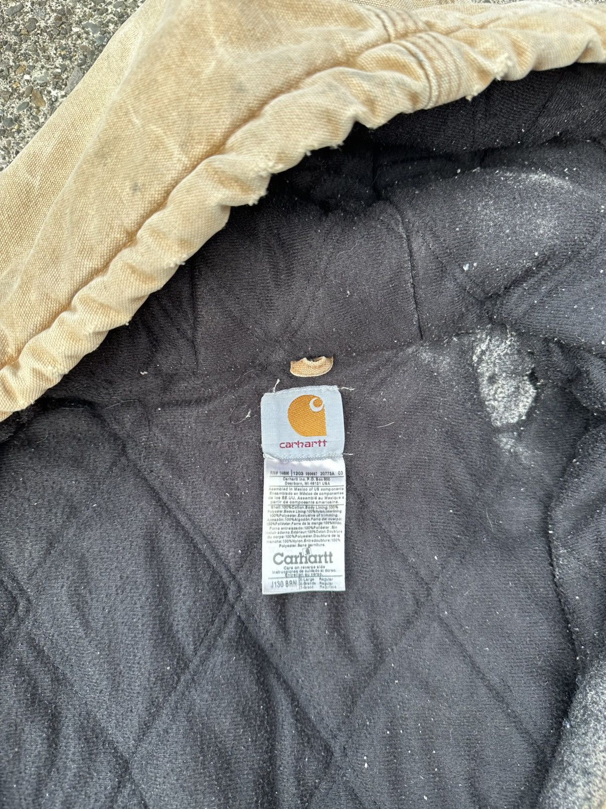Carhartt Vintage Distressed Carhartt Brown Jacket XL Thrashed J130 Size US XL / EU 56 / 4 - 4 Thumbnail