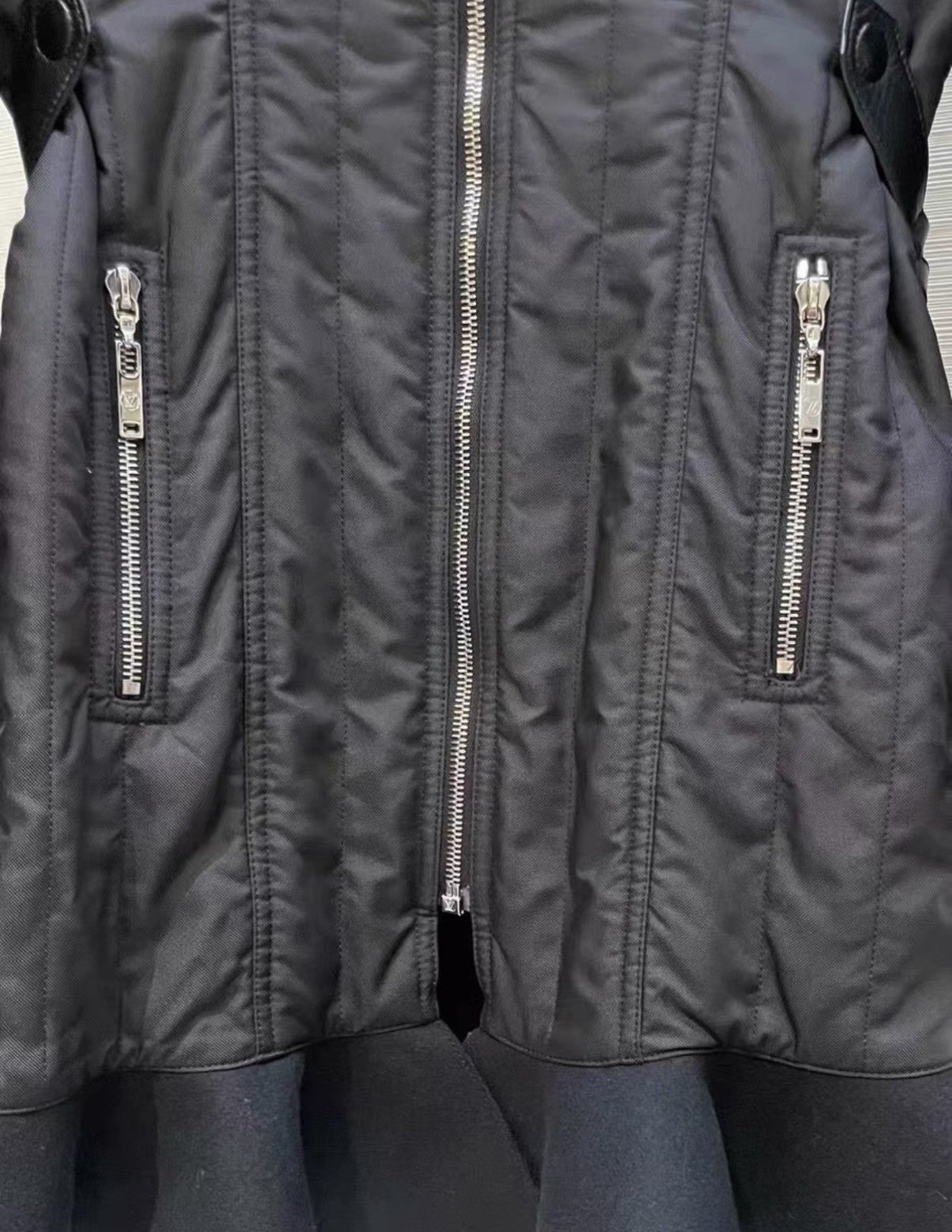 Louis Vuitton Louis Vuitton Stylish Black Midi Cotton Coat J33 Size XXS / US 00 / IT 34 - 5 Thumbnail