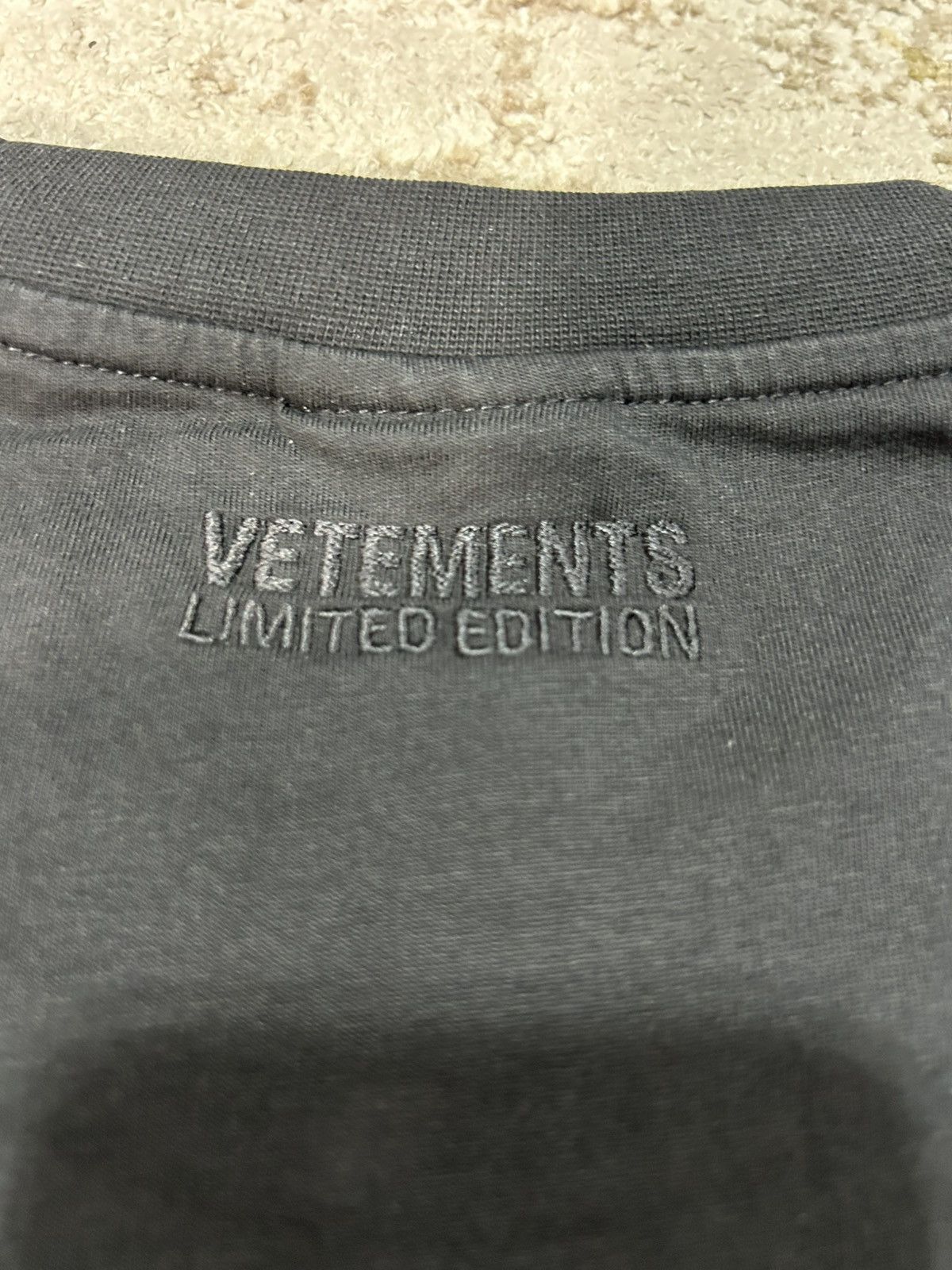 Vetements Vetements Polizei T-shirt Size US XL / EU 56 / 4 - 8 Thumbnail
