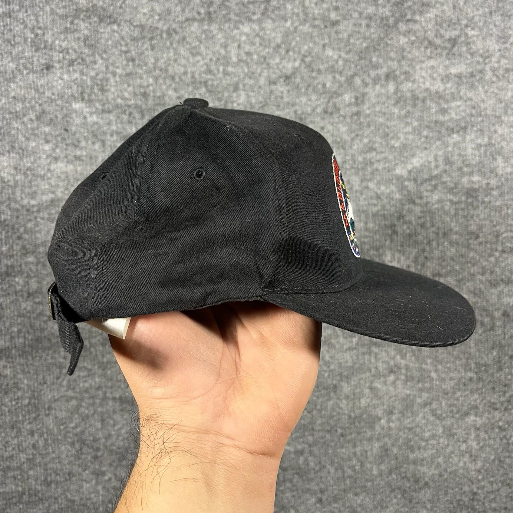 Marlboro VINTAGE Marlboro Unlimited Hat Black One Size Strapback Mens 90s Nature Adventure Promo RARE Size ONE SIZE - 2 Thumbnail