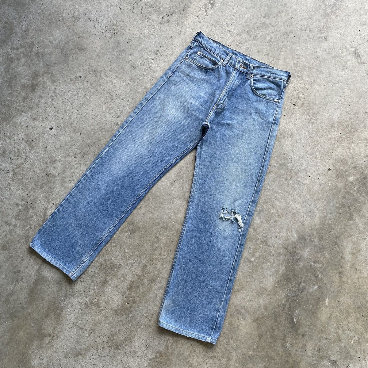 Levi's Vintage Clothing Vintage Levi’s Black Tag Distressed Faded Jeans Denim Pants Size US 30 / EU 46 - 2 Thumbnail