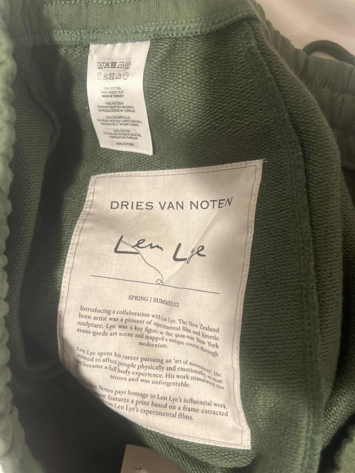 Dries Van Noten Dries van noten men’s shorts. XL. $590 Size US 34 / EU 50 - 9 Thumbnail