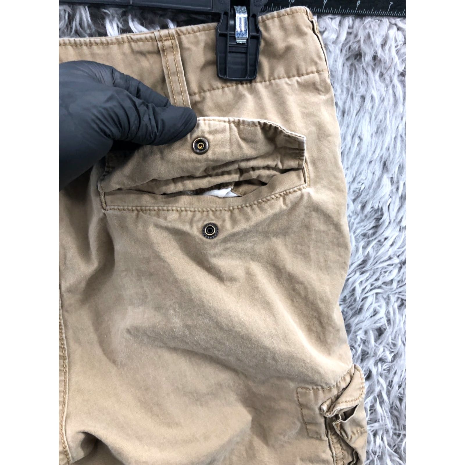 Gap Gap Cargo Shorts Mens Size 30 Mid Rise Medium Wash Beige Shorts Cargo Gap Mens 30 Beige Medium Wash Size US 30 / EU 46 - 6 Thumbnail