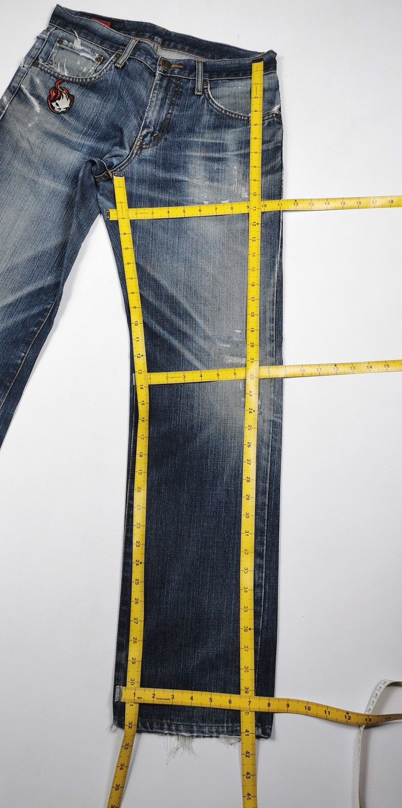 Edwin Skull patches Edwin 503 Distressed Jeans Size US 31 - 14 Thumbnail