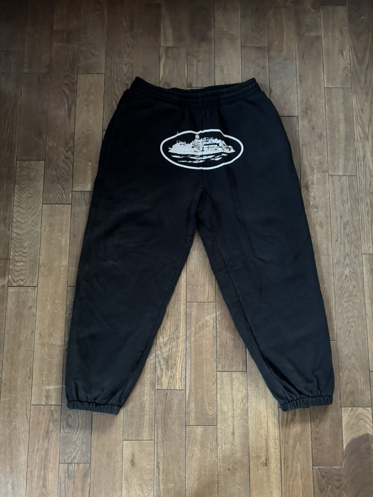 Corteiz Corteiz Alcatraz Sweatpants 2024 - Black Size US 34 / EU 50 - 1 Thumbnail