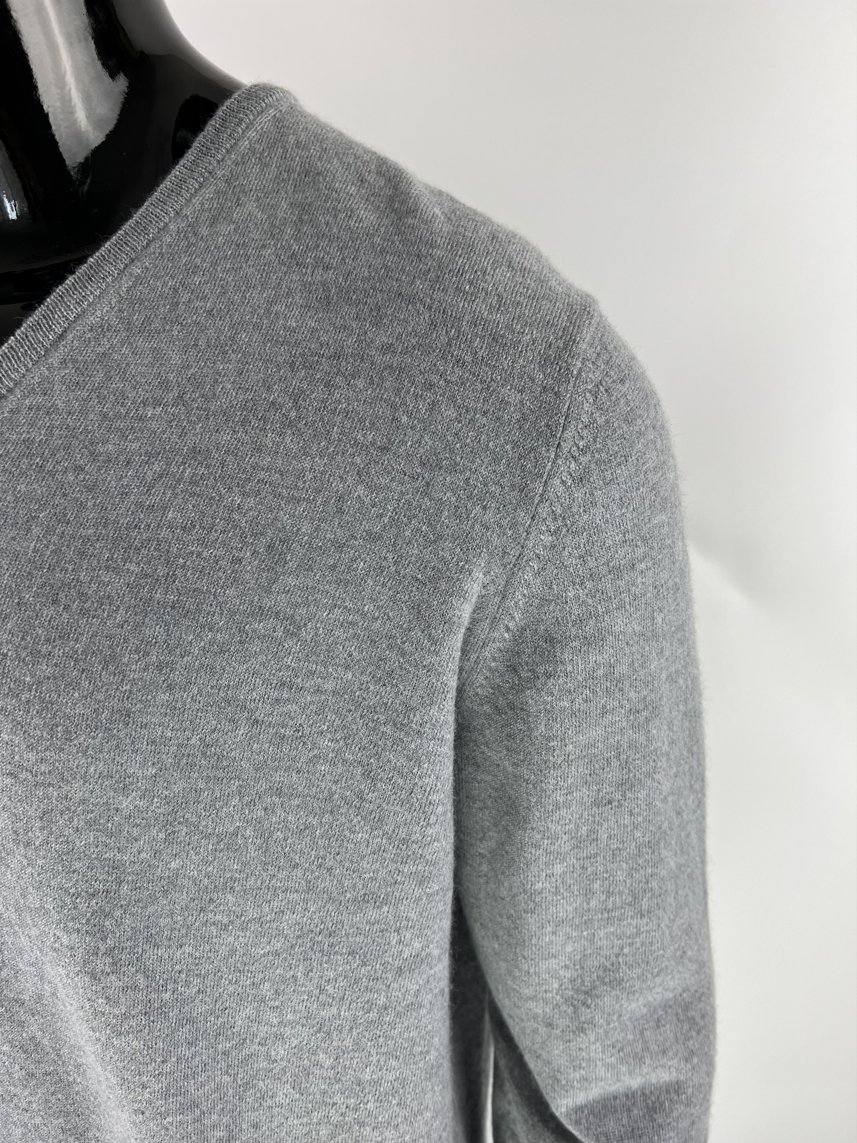 Gran Sasso Gran Sasso Men's Gray 100% Wool V-Neck Sweater Size XL Size US XL / EU 56 / 4 - 3 Thumbnail