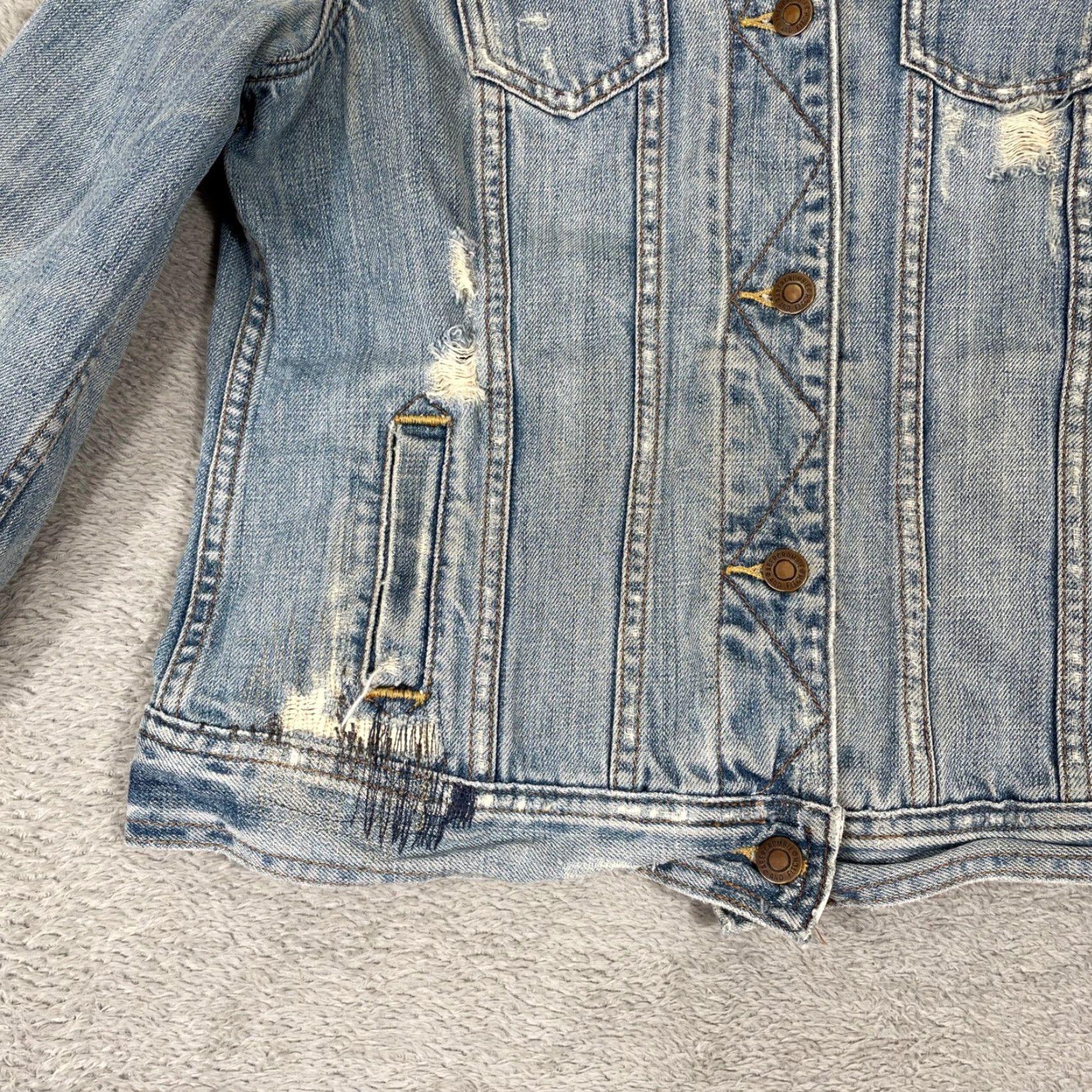Abercrombie & Fitch Abercrombie & Fitch Denim Jacket Womens Medium Blue Distressed Grunge Y2K Jacket Boys Girls Mens Apparel Size M / US 6-8 / IT 42-44 - 6 Thumbnail